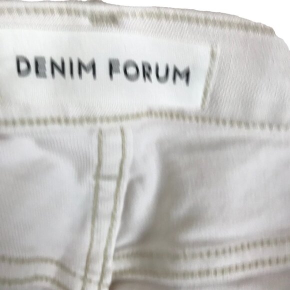 Aritzia Denim Forum White The Yoko High Rise Slim Jeans Raw Hem Size 26 - Picture 7 of 9